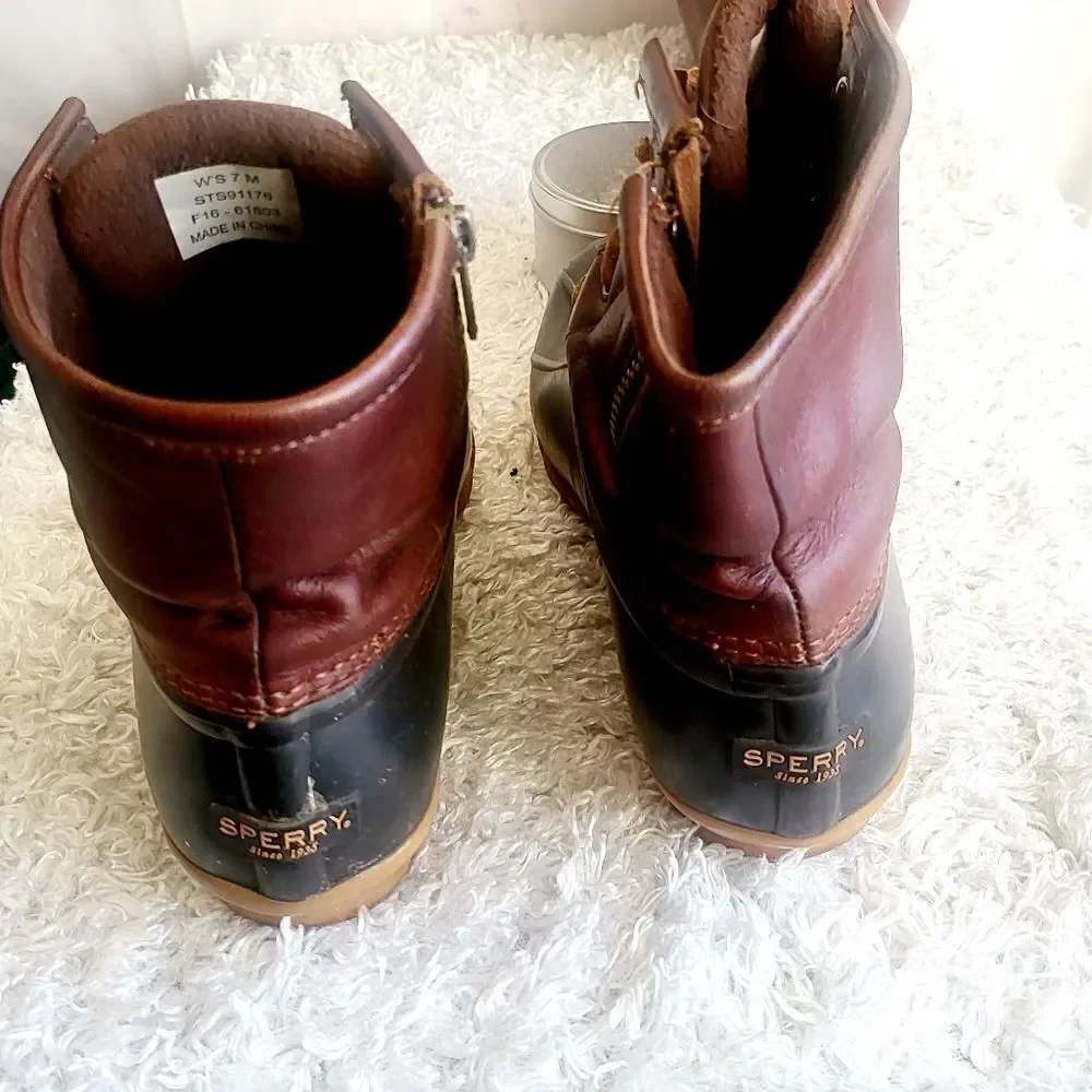Sperry leather trim duck boots hunter green and brown